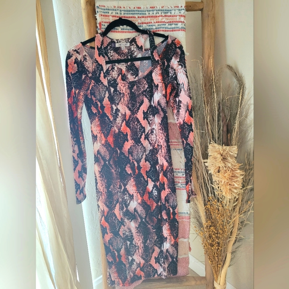 Snakeskin print bodycon dress